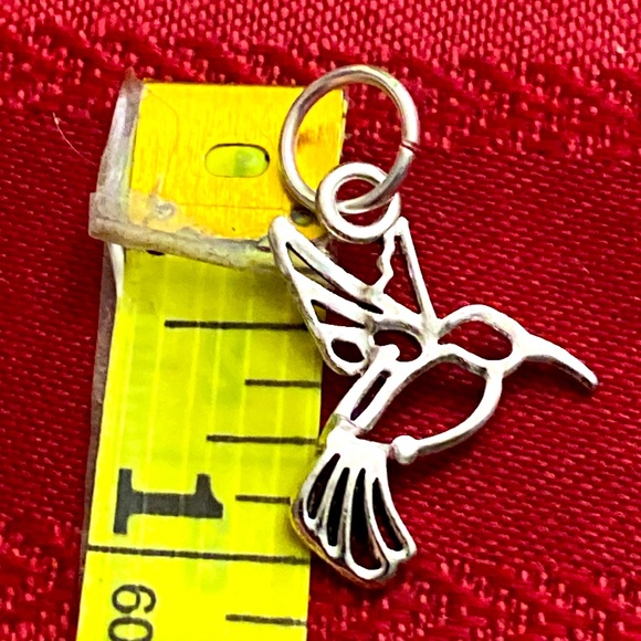 5/$10❤️❤️❤️New Tibetan Silver Hummingbird Charm Pendant - Picture 2 of 2